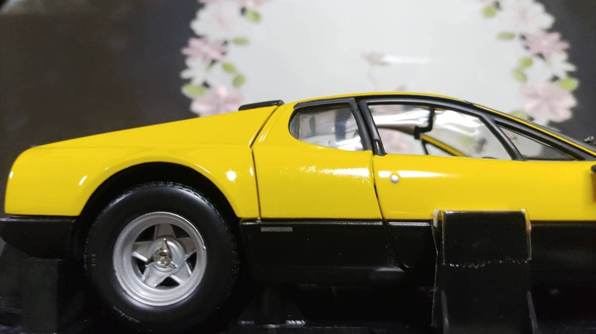 Amazon.co.jp: 1/18 京商 フェラーリ 365GT/4 BB : おもちゃ