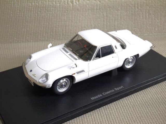 オートアート1/18ミニカー　　　　コスモススポーツパトカー オートアート1⁄18ミニカー コスモススポーツパトカー - メルカリ