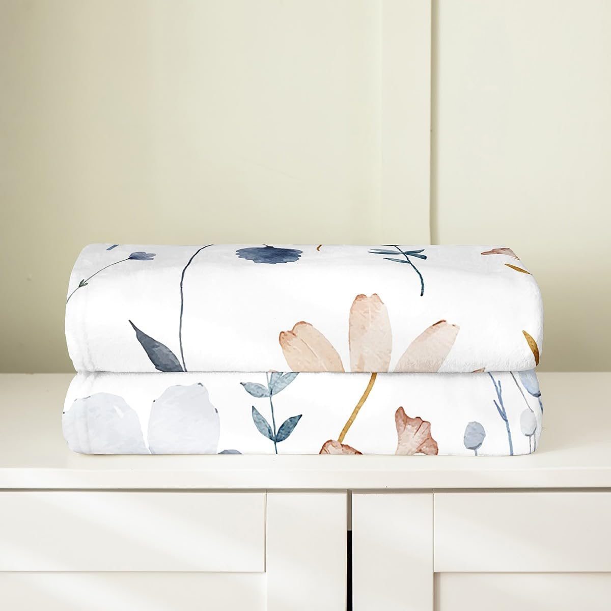 Erosebridal Watercolor Floral Blanket Queen 90X90,Blue Beige Throw Blanket for Kids Teens Adult Women,Modern Minimalist White Fleece Blanket Flower Branches Pastoral Fuzzy Blanket