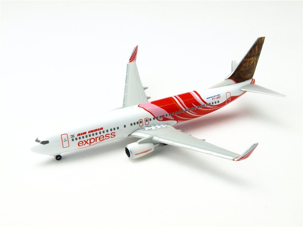 eRiNGo　1001 Hogan Air India Express 737-800 1/500 REG#VT-AXF : Amazon.in: Toys