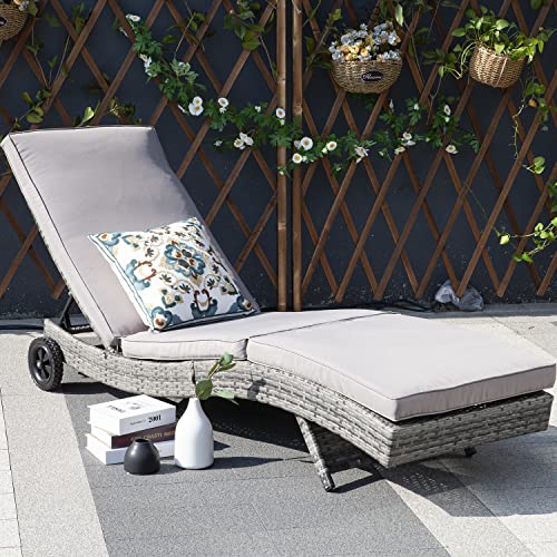 Best Backyard Lounge Chairs