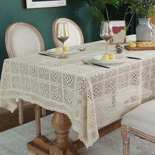 Nappe en dentelle anti-pli style boho pour sublimer une table usée
