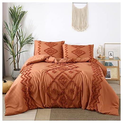 PERFEMET Burnt Orange Comforter Set Queen Size 3Pcs Tufted Terracotta Boho Comforter Bedding Set Farmhouse Shabby Chic Rust Bed Comforter Set (Caramel, Queen)