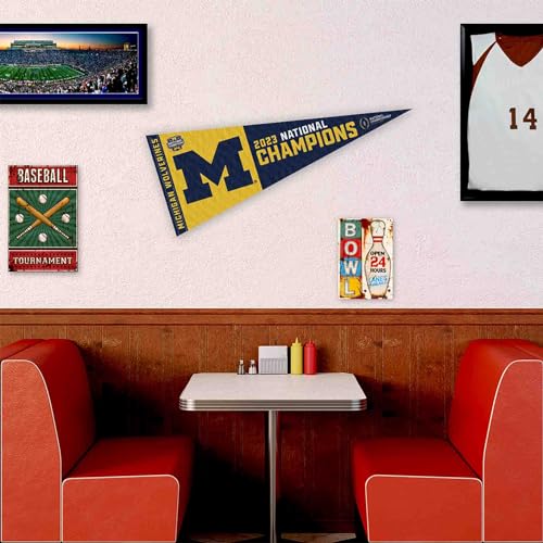 Bandeira dos Campeões Nacionais 2023 da Universidade do time de Michigan Wolverines