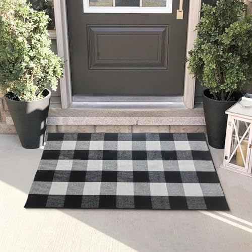 LYGLIGH Buffalo Plaid Rug, Black and White Outdoor Rug, 24