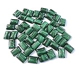 Jeder Edelsteinkristall wird für zusätzliche Qualität einzeln von Hand gepflückt.