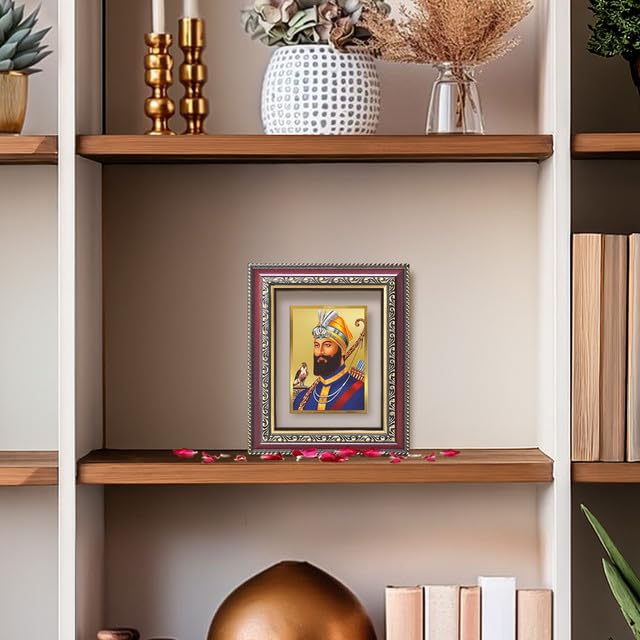 Image of DIVINITI Guru Gobind Singh Ji 24K Gold Plated Foil Wall and Tabletop Photo Frame for Home Decor, Puja Room, Luxury Gifting | DG Frame 105 S1 (16x13.5 CM)