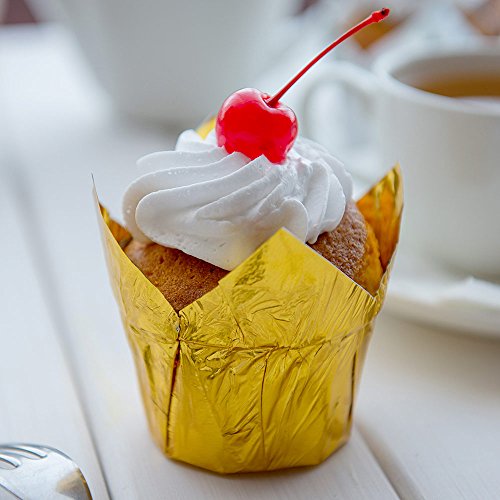 Restaurantware 1.2 Ounce Petal Baking Cups, 200 Grease Resistant Tulip Cupcake Wrappers -Tulip Shaped, Oven Safe, Gold Paper Disposable Cupcake Liners For Parties And Weddings, Mini #TOP2
