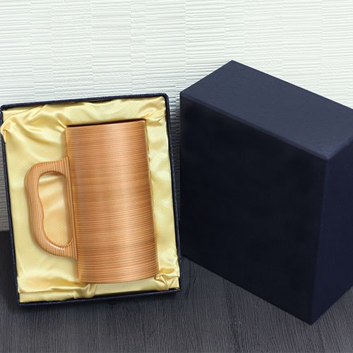 秋田杉を使った曲げわっぱビールジョッキ