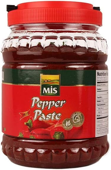 Traditional Home Style Antep Pepper Paste, 4 lb 4.3 oz (1900 g) (Hot)
