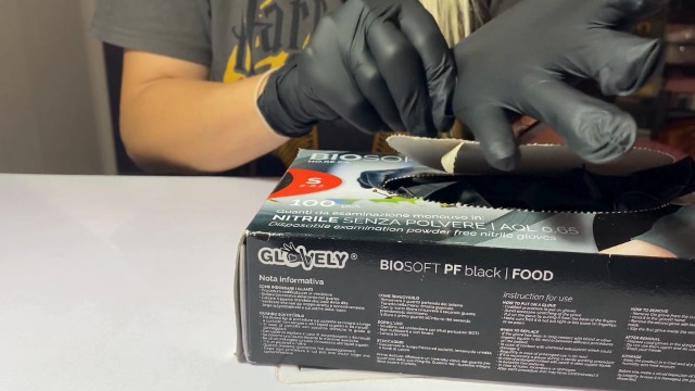 Confezione 100pz Guanti In Nitrile Monouso, Ambidestri. Indicato Per Lavori Meccanici - Foto 7