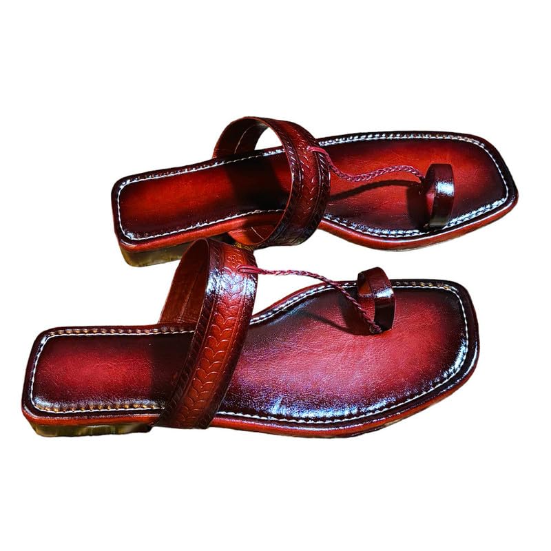 Care Walk Ladies Kolhapuri Chappal In Traditionsl Style Silver