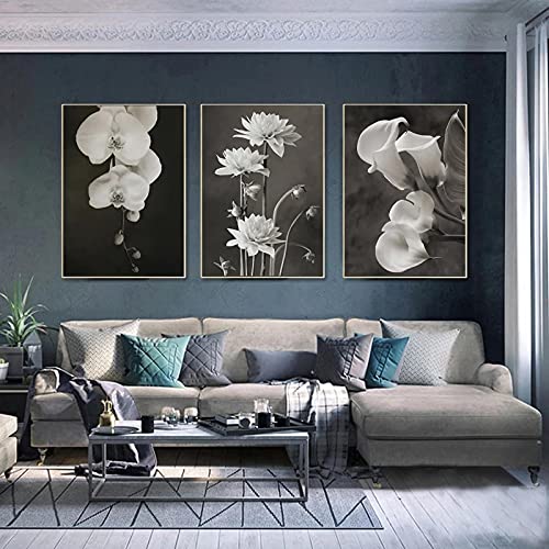 Art mural noir et blanc de fleurs pour un salon scandinave élégant x3