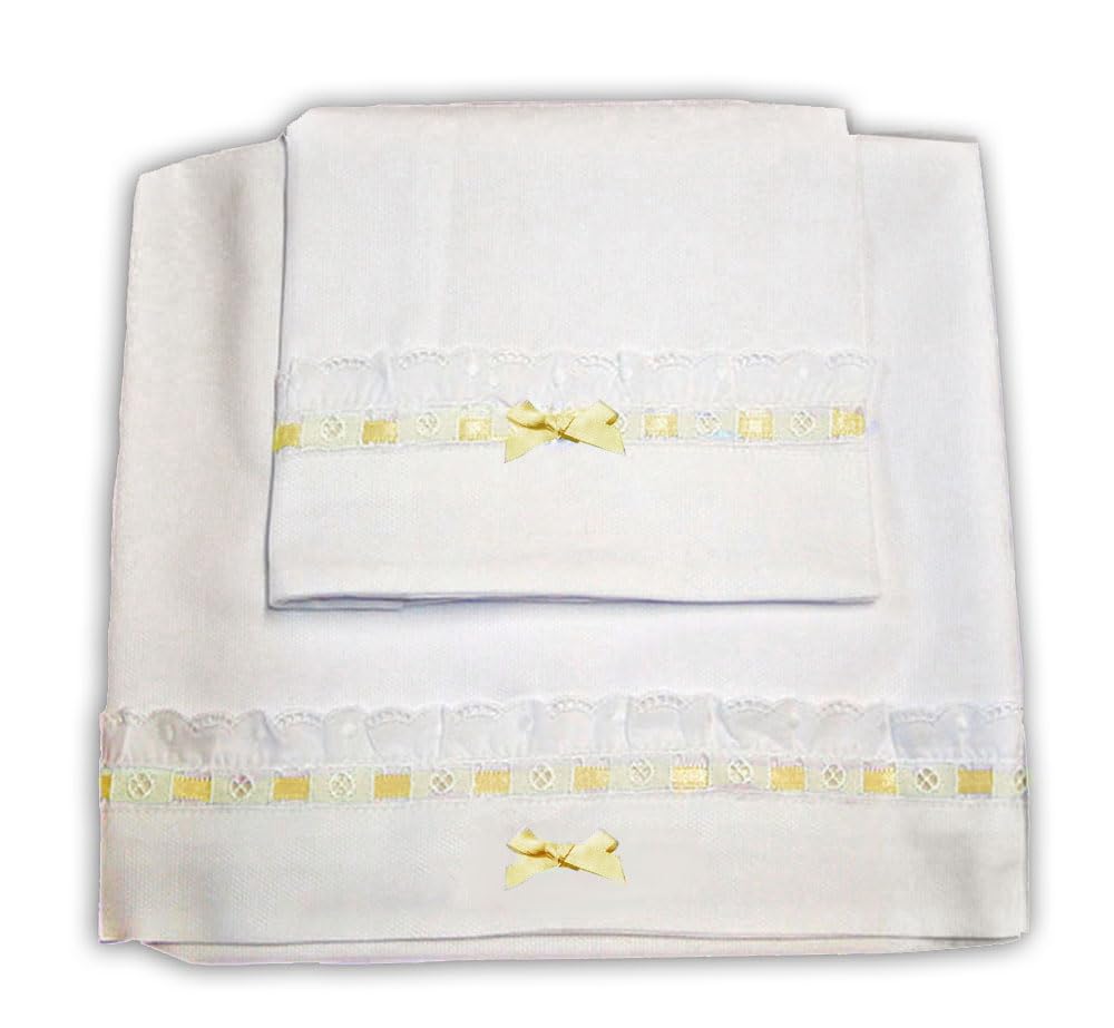 Zigozago - 3-teiliges Baby Bettwäsche Komplett Set "Elegant" mit Sangallo Spitze - 100% Baumwolle, handgefertigt, bestickt und mit Namen personalisierbar