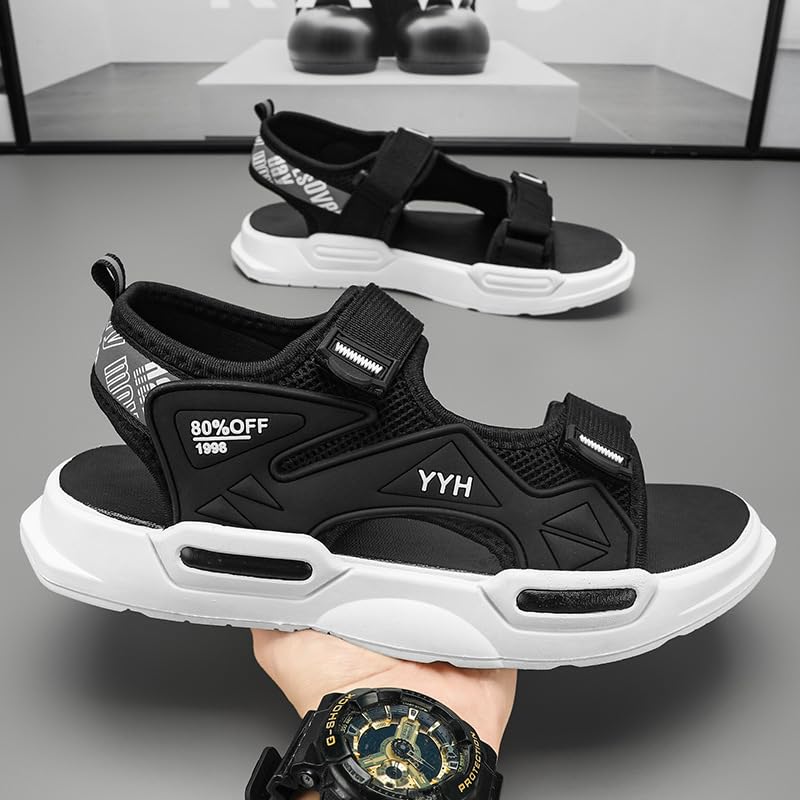 Men's lightweight beach sandals, with anti-slip outsoles, suitable for beach exploration and daily wear.2