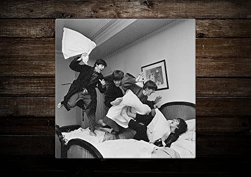 Impression des Beatles – Toile The Pillow Fight – The Beatles, Toile Pillow Fight – Toile encadrée | 20x20cm - Les Beatles, Paul McCartney, John Lennon, RIngo Starr, George Harrison Impression des Beatles - Toile The Pillow Fight - The Beatles, Toile Pillow Fight - Toile encadrée | 20x20cm – Image 8
