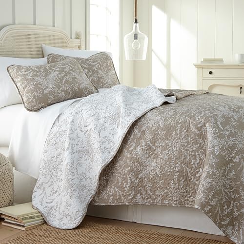 Southshore Fine Living, Inc. Oversized Bedding Quilt Set, Twin XL Coverlet, Reversible Quilt, Lightweight Coverlet, Floral Bedspread 2-Piece Set with One Matching Quilted Pillow Sham, Twin/XL, Sand