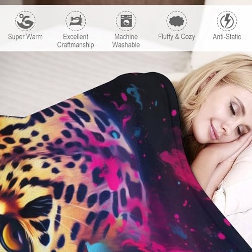 Couverture flannel léopard idéale pour vos soirées cocooning au coin du feu - 4