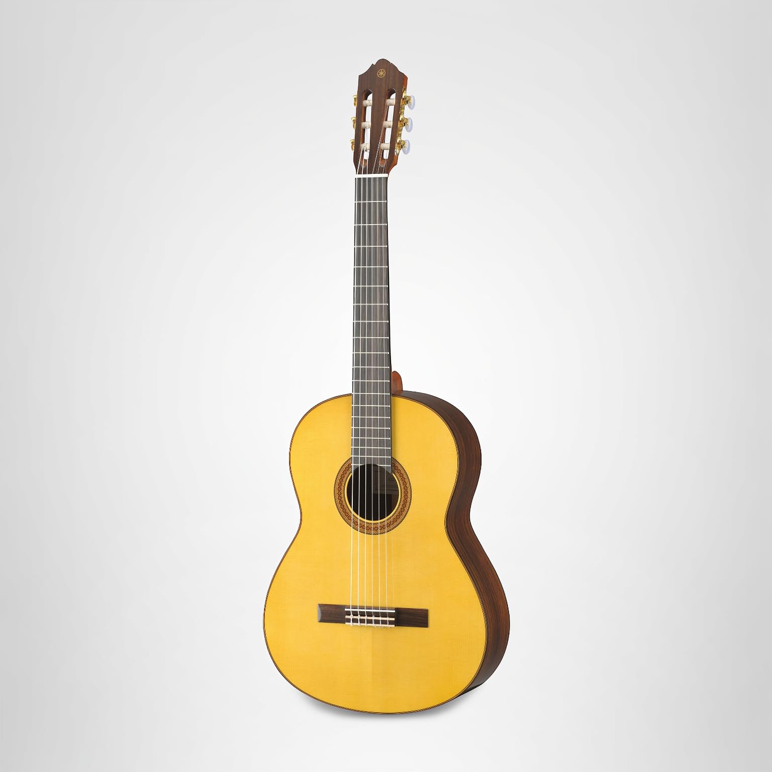 Amazon.com: Yamaha CG182S Solid Spruce Top Classical Guitar