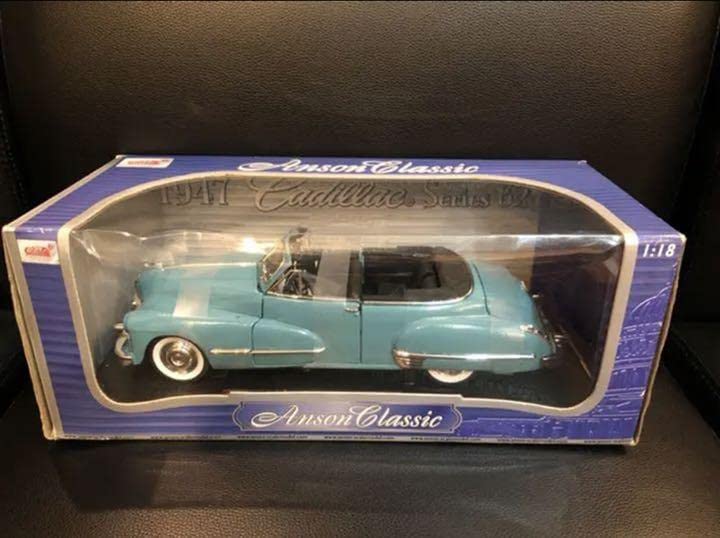 Amazon | 1/18 ミニカー 1947 Cadillac Series 62 キャデラック 