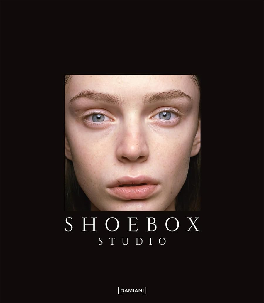 Shoebox Studio vitrine de présentation pour sublimer votre dressing moderne