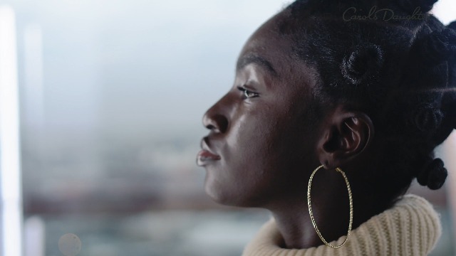 Carols-Daughter-Black-Vanilla-Moisture-Shine-Edge-Control-Smoother-For-Dry-Hair-and-Dull-Hair-with-Aloe-and-Honey-Clear-Edge-Smoother-Edge-Tamer-2-oz-Packaging-May-Vary