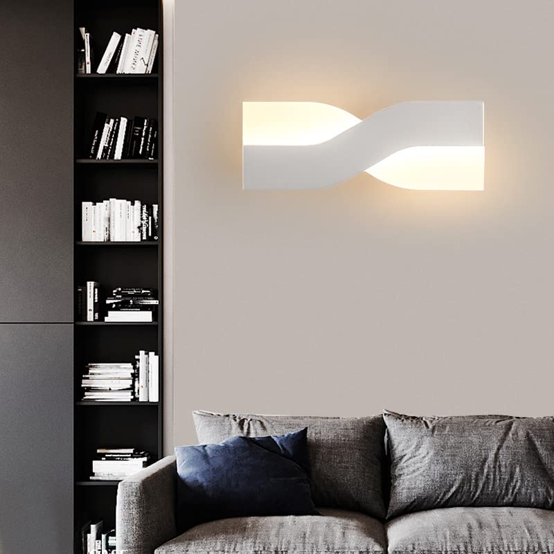 Aplique de pared LED de 6W blanco ideal para iluminar tu vestidor o pasillo moderno