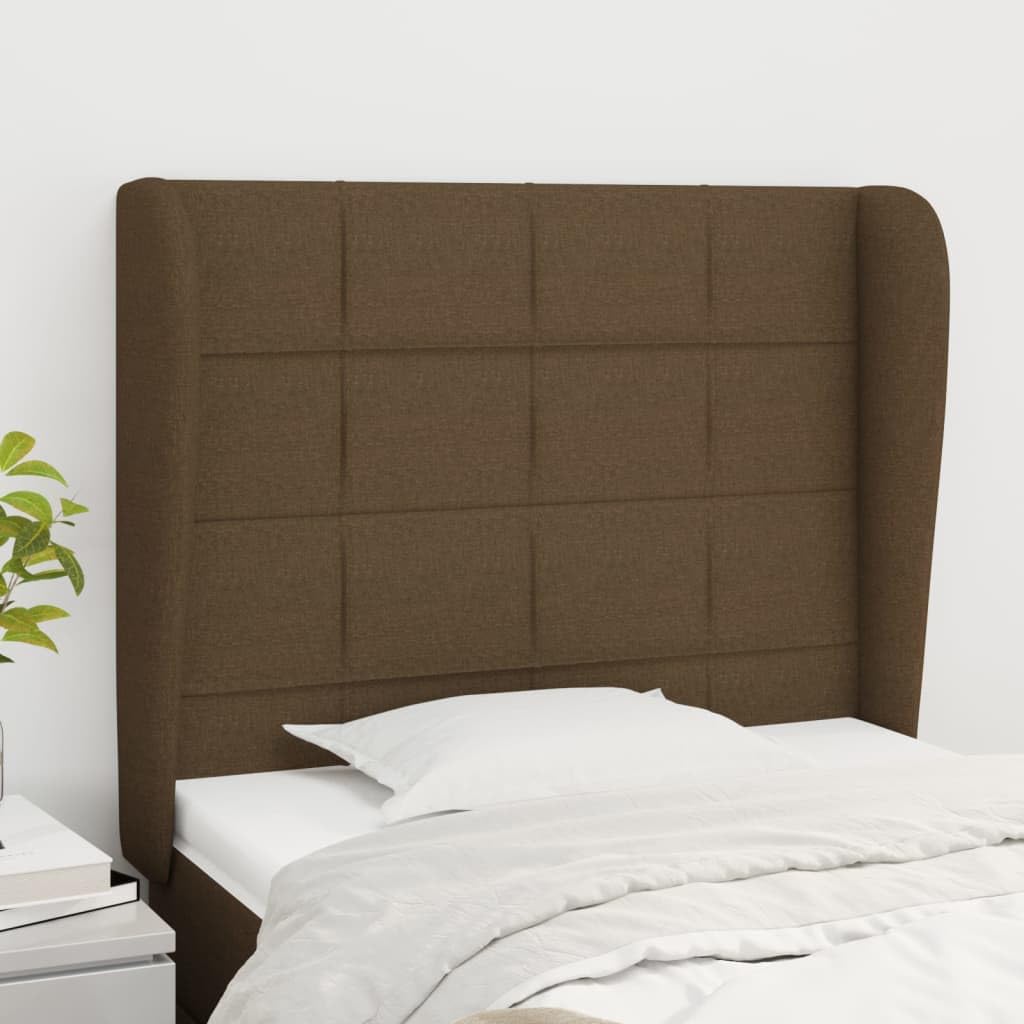 Klasyczny zagłówek uszak w kolorze ciemnobrązowym, wykonany z oddychającej tkaniny, o wymiarach 93x23x118/128 cm z regulowaną wysokością i stabilnymi drewnianymi nogami, zapewnia