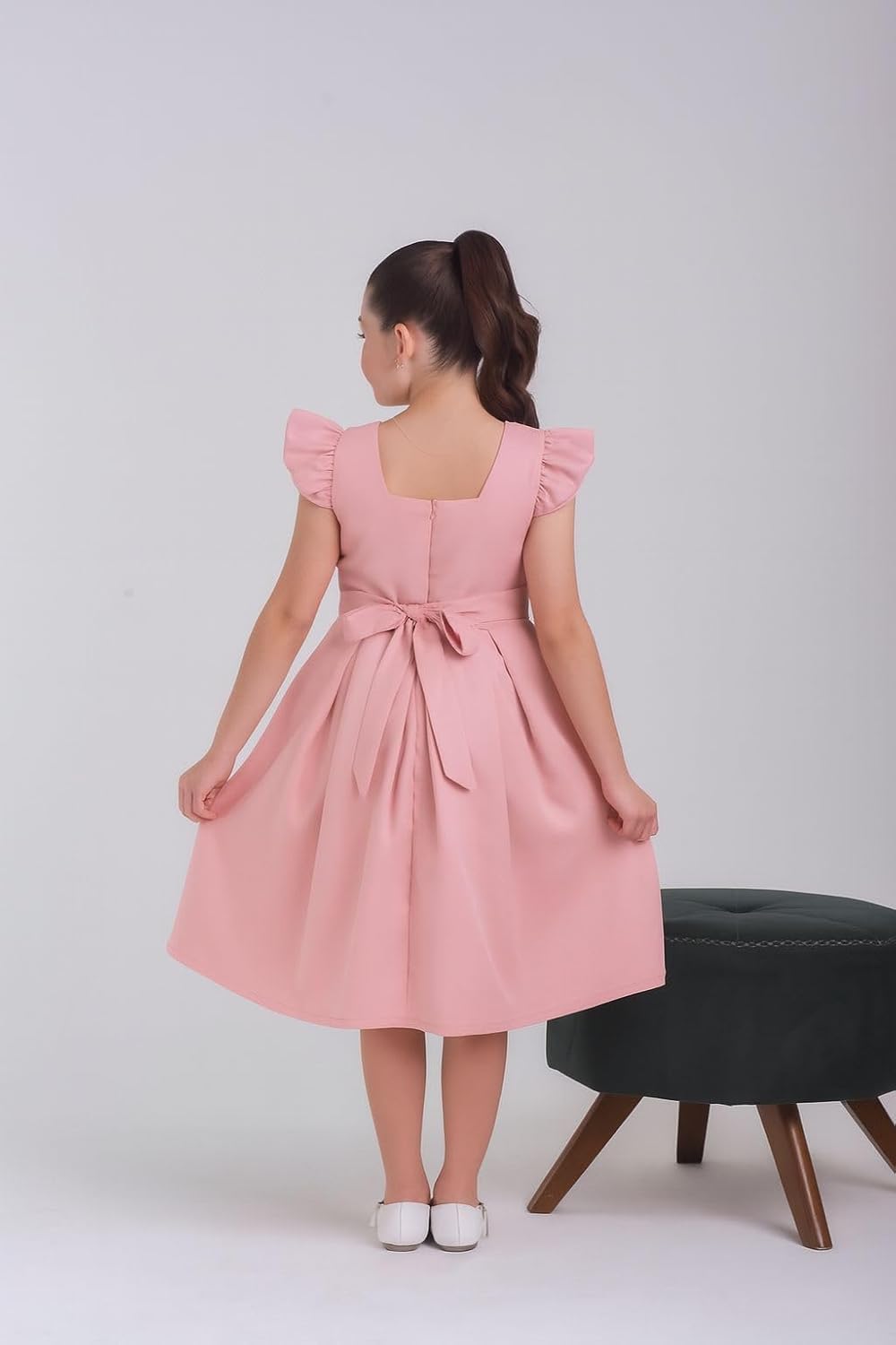 Vestido infantil com mangas babados e saia de pregas, perfeito para festas, formaturas e ocasiões especiais em promoção! Veja a oferta e mais achadinhos de Meninas 3 Hoje é o melhor dia para comprar Vestido infantil com mangas babados e saia de pregas, perfeito para festas, formaturas e ocasiões especiais com aquele preço maroto! Promoção! Aproveite a oferta! 3