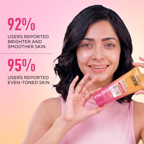 Image of RENEE Everyday Face Bright Face Scrub | Gently Exfoliates Dead Skin | Brightens Skin, Evens Skin Tone & Texture | Infused With Niacinamide, Glutathione & Hyaluronic Acid | 100g