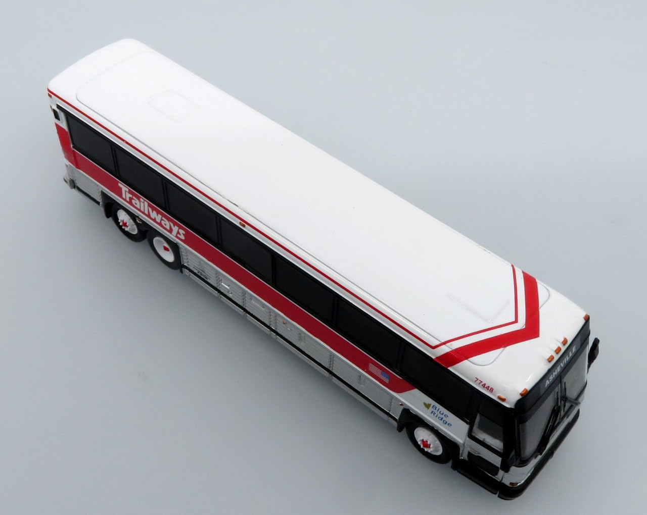 Amazon.com: MCI D4000 Intercity Bus Blue Ridge Trailways 1/87
