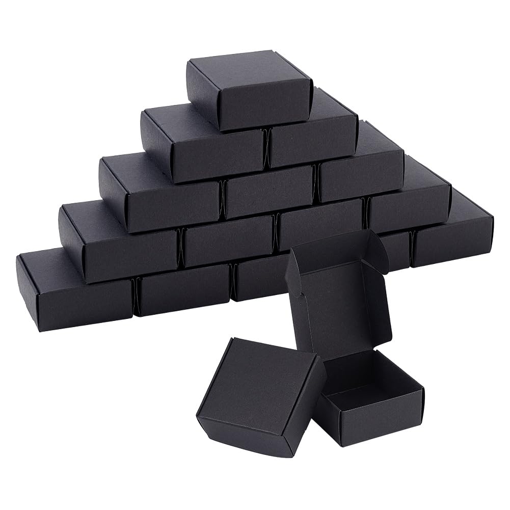 OLYCRAFT 100 mini scatole di cartone da 5,5 x 5,5 x 2,5 cm, scatole regalo in cartone nero, scatole per gioielli in carta kraft piccole scatole ondulate per confezioni regalo piccoli oggetti