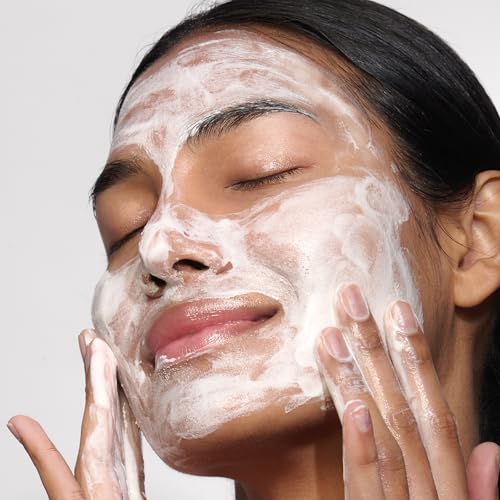 Clarins NEW Hydrating Gentle Foaming Face Cleanser | Cleanses, Soothes, and Softens | Contains Aloe Vera to Boost Hydration | Soap-Free | SLS-Free| Normal To Dry Skin Types - Thumbnail 5