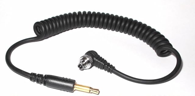 Maxsimafoto - 3.5mm to Male Flash PC Sync Cable coiled Cord 12" length. Suitable for Nikon, Canon, Pocketwizard miniphone PC1 etc.
