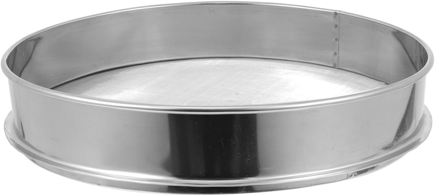 Handheld Stainless Steel Flour Sifter Fine Mesh Baking Tool for Powdered Sugar Cocoa Almond Powder Easy to Clean Kitchen Sieve for Baking Needs