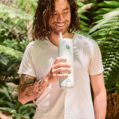 BOTTLE BOTTLE Isolierte Edelstahl Trinkflasche 750 ml mit Strohhalm, Deckel & Griff – Auslaufsicher, BPA-frei, Doppelwandig - Ideale Wasserflasche für Sport, Reisen & Fitness (Grün)