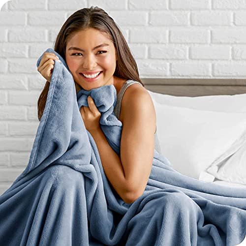 Image of HOMEKART Premium Flannel Fleece Blanket for Single Bed, Super Soft Plush Lightweight All Season Blanket, Solid Cozy Bed Throw for Bedroom, Sofa, Couch, Travel & Camping, 152 x 228 cm (Aqua)