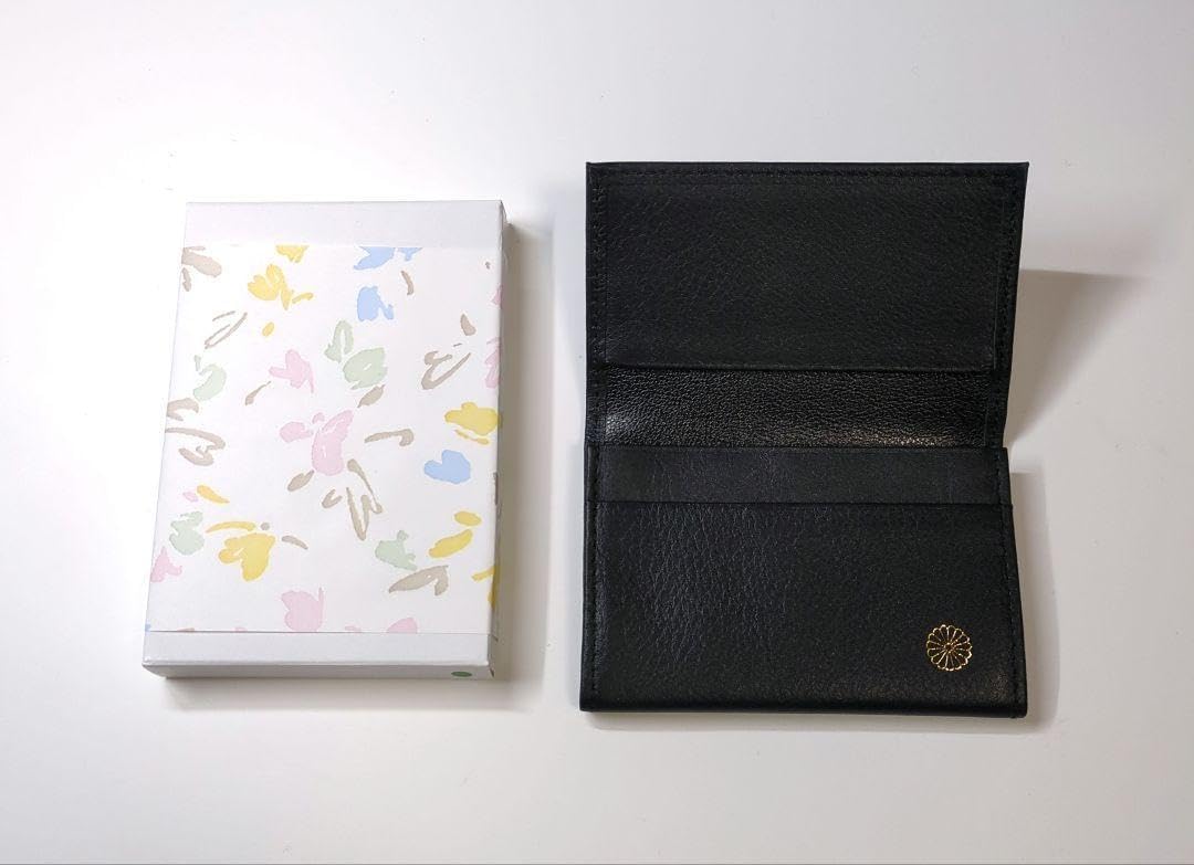 皇居財布と名刺入れのセット 皇居売店のお財布＆名刺入れ買ったよー！ 店内撮影禁止だったけど、他