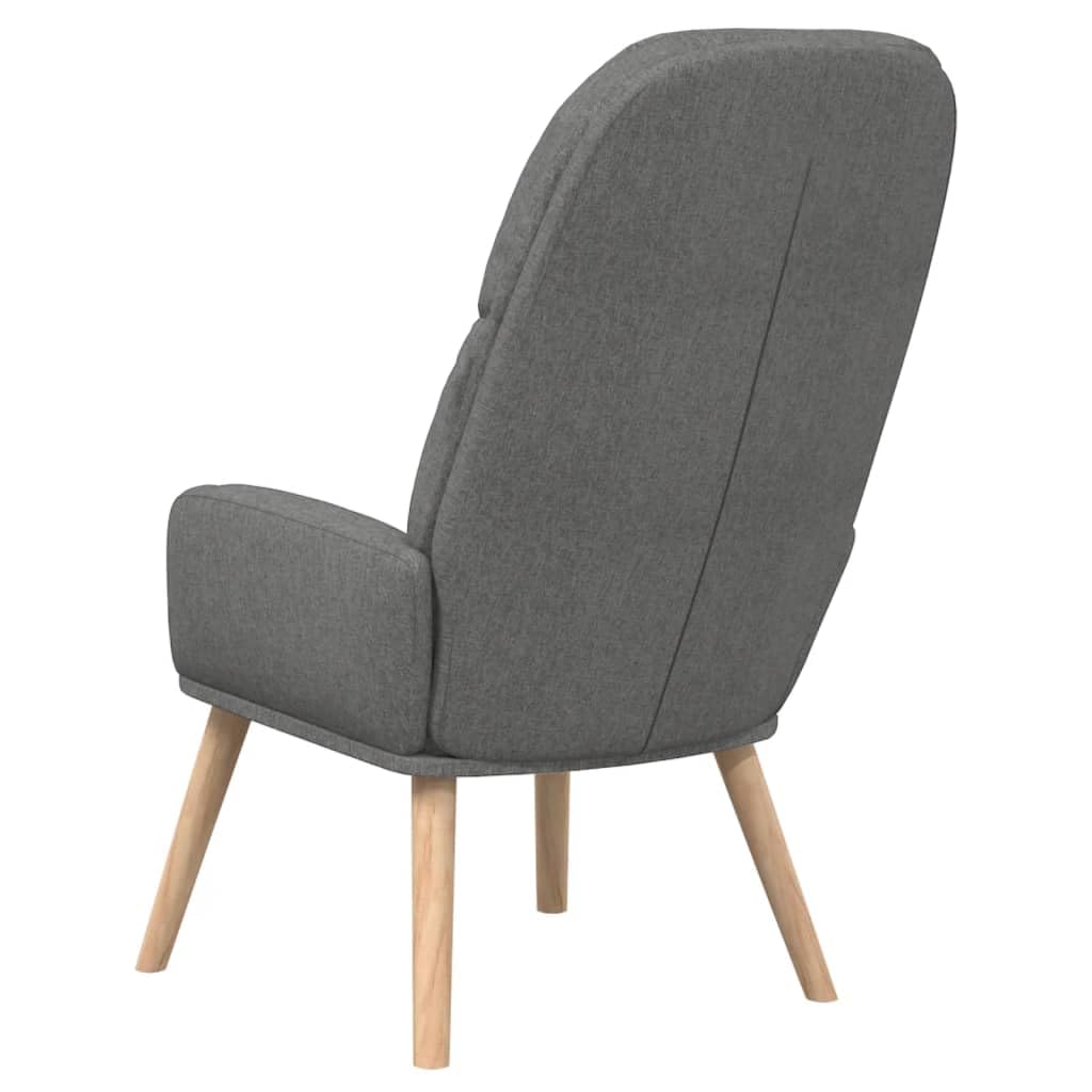 Poltrona relax con spesso rivestimento in tessuto imbottito di colore grigio chiaro, robusto telaio in metallo e gambe in legno massiccio dell'albero della gomma, offre un comfort ottimale per
