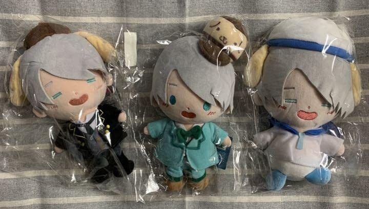 Amazon.co.jp: ぬいぐるみ ユーリ on ICE ヴィクトル・ニキフォロフ Z