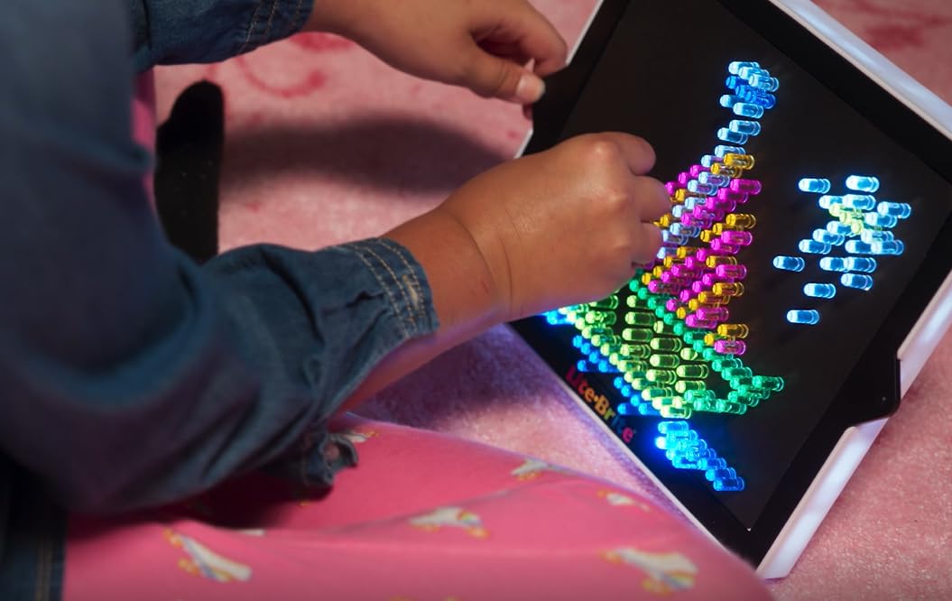 BasicFun Lite-Brite The Original - Tablero de Dibujo con luz LED y Colores - Juguete con luz para niños