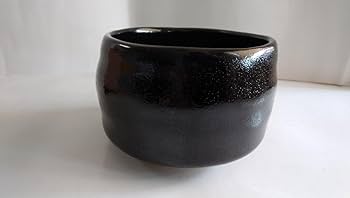 Amazon.co.jp: 杉浦芳樹 柚子黒茶碗 瀬戸焼 兎月窯 共布 共箱 栞 茶碗