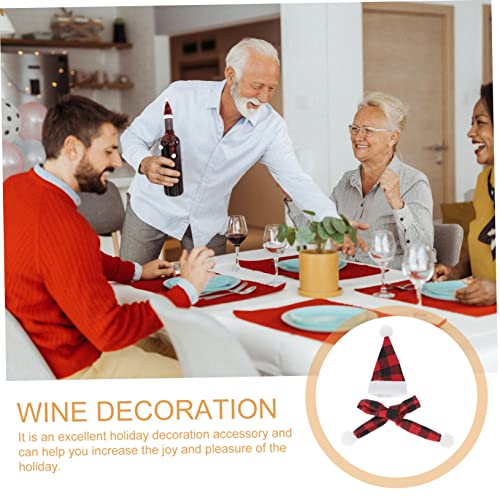 Decoración de botella de vino de Navidad para transformar mesas sosas con mini accesorios 4