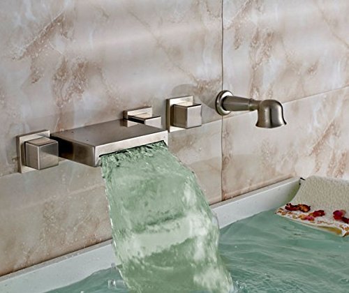 Robinet mitigeur baignoire LED à fixation murale avec trois poignées design