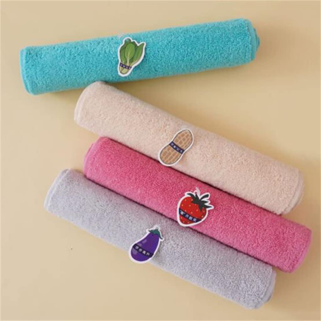 Il piccolo asciugamano in cotone lava un viso con l'acqua di aspirazione domestica e asciuga i capelli amanti non è facile far cadere i capelli for fare il bagno