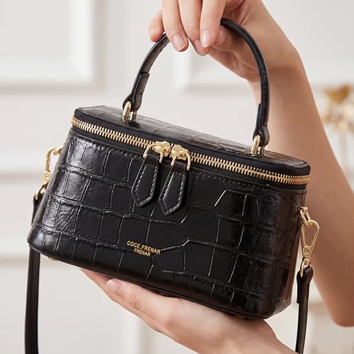 COC.EFRENAR Croc Embossed Shoulder Bag