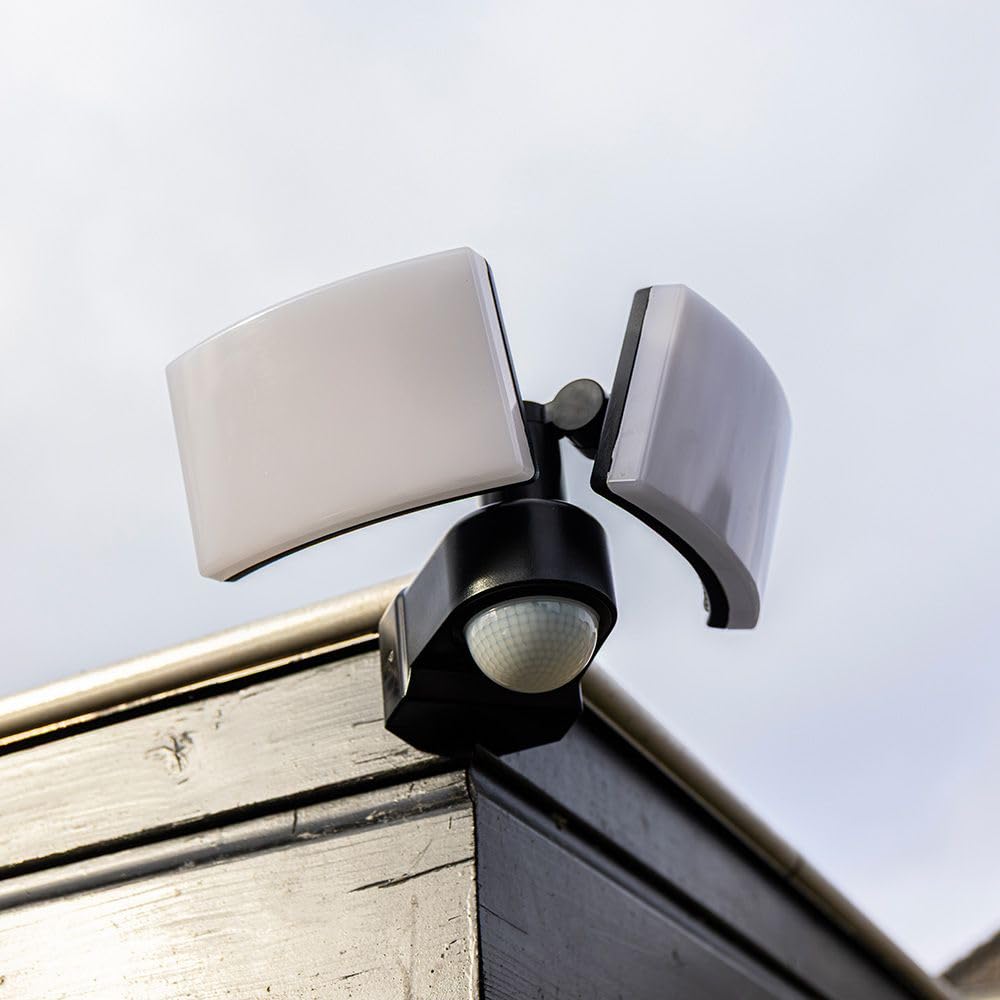 HOFTRONIC - LED Strahler mit Bewegungsmelder Außen - Luton - Inkl. Dämmerungssensor - IP65 wasserdicht - Schwenkbar - 3300 Lumen - 3000K warmweiß - 40W - Schwarz - Scheinwerfer - 5 Jahre Garantie