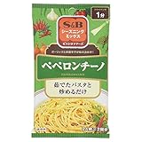 原材料:食塩、ガーリック、パセリ、赤唐辛子、パプリカ、ローストガーリック、こしょう、でん粉、チキンコンソメ、砂糖、オニオン、セロリ、調味料(アミノ酸等)、(その他小麦、卵、大豆由来原材料を含む) 商品サイズ(高さx奥行x幅):135mm×12mm×79mm ていねいにローストしたガーリックの香ばしさとピリッとした唐辛子の辛さが絶妙なペペロンチーノが、スパゲッティと混ぜるだけで簡単にお楽しみいただけます。 ブラント名: シーズニング メーカー名: エスビー食品