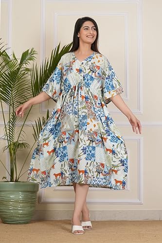 Caftán maxi de Aashita Creations, ropa de playa sofisticada con estampado azul 2