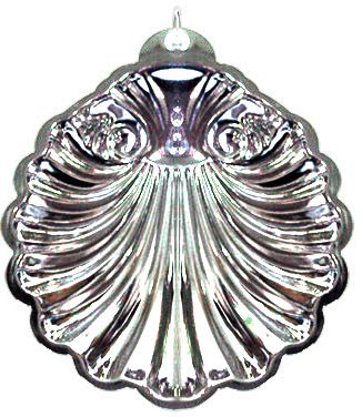 Baptism shell made of metal (silver)
